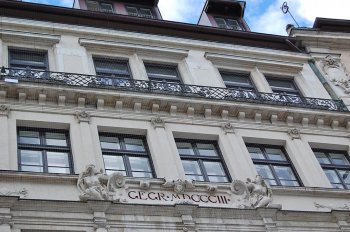 Neuhauser Stra&szlig;e 27